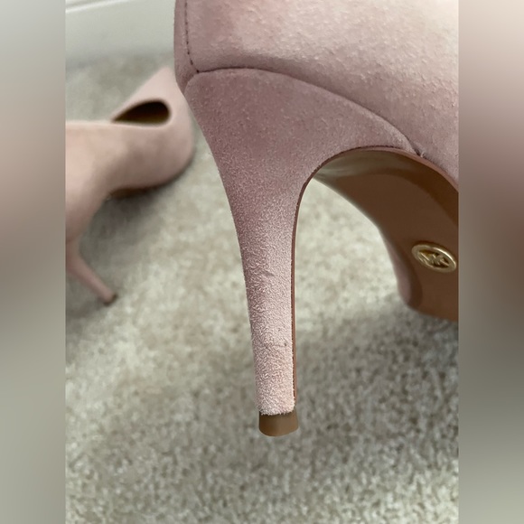 Michael Kors Nude Heels - Picture 5 of 7